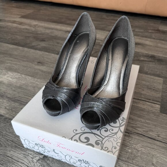 Lulu Townsend Daniell Pewter Shimmer Fabric Formal Dress Heels - Picture 10 of 13